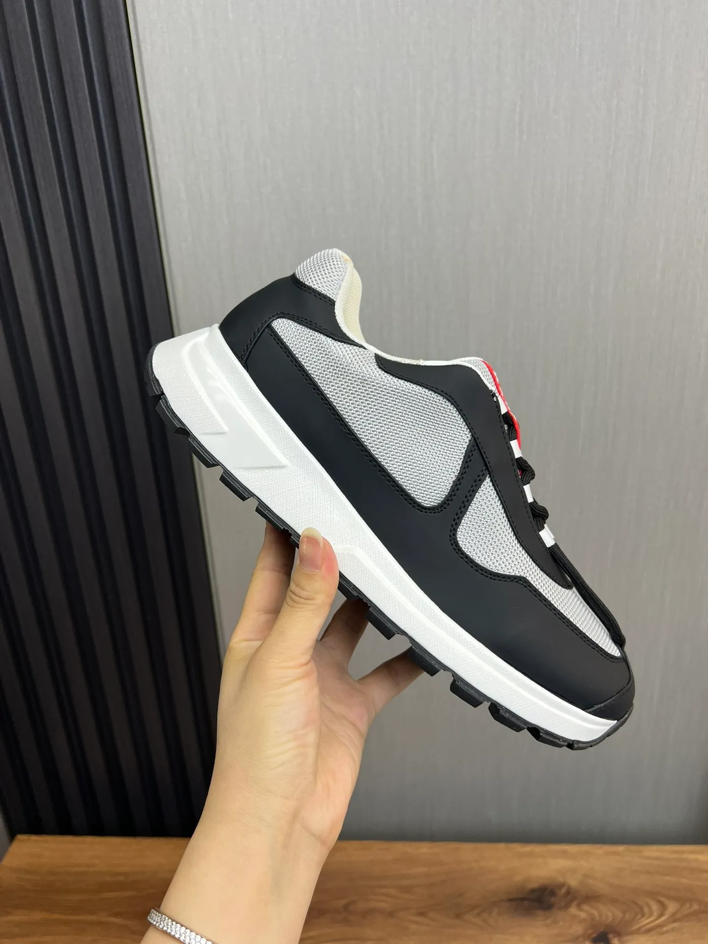 Men's shoes 💰540💰 [PRADA] Men's shoes are popular in the counter, official website is synchronized, 1 high-quality shipment ✔️Original fly-woven cowhide + cowhide lining, 1🆚1 replica, original sole, 38-45 (45 customized, non-refundable)